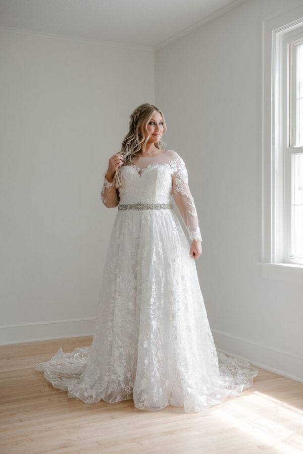 poppy plus size wedding dress | lace wedding dresses
