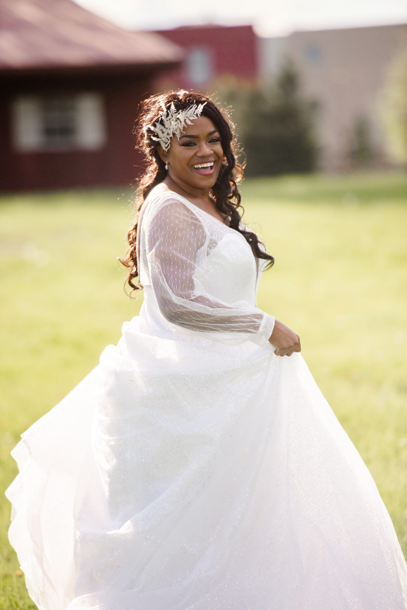 classic style wedding dresses for plus size